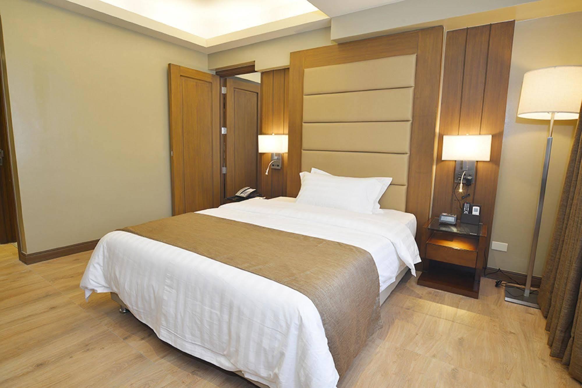 Bendix Hotel San Fernando Powered By Cocotel San Fernando (Pampanga) Exterior foto